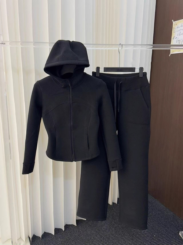 Ženski komplet s kapuljom, vjetrootpornost i debeli materijal, dugi rukavi, vitko silueta; tkanina rayon-poliester 85%, podstava spandex 15%