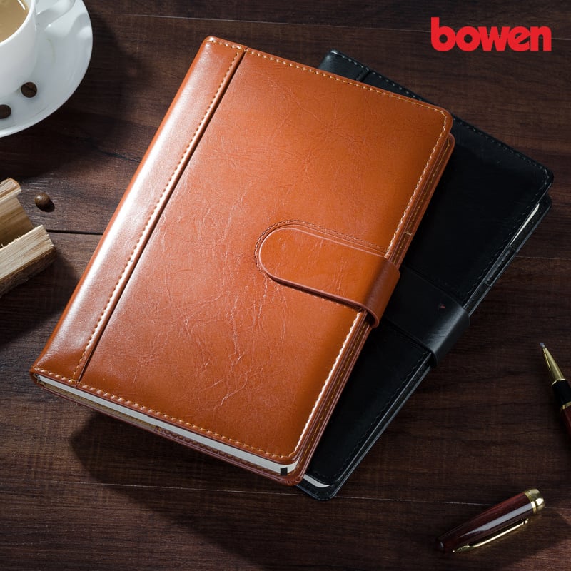 Bowposts carnețel de afaceri din piele artificială – copertă din piele artificială; închidere cu bandă lipită; Forest hârtie 70 g