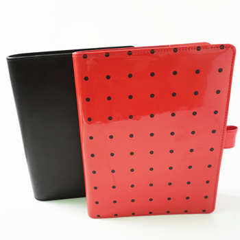 Caiet personalizat cu foi detașabile, model buline, hârtie Dowling 80 g, mecanism metalic