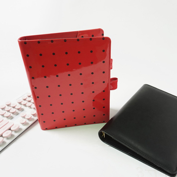 Caiet personalizat cu foi detașabile, model buline, hârtie Dowling 80 g, mecanism metalic