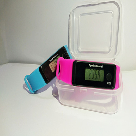 Pedométeres óra LED elektronikus mozgással, digitális kijelző, négyszögletes számlap, műanyag tokozás, szilikon csat