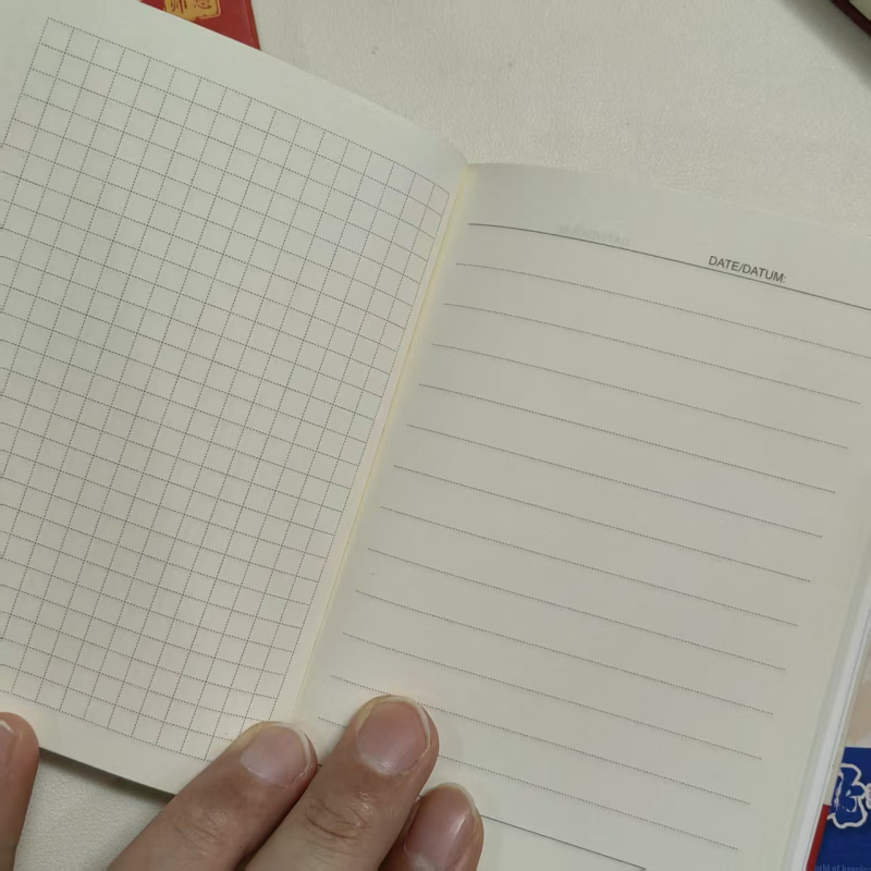 Caiet cu copertă tare, Dowling hârtie, 80 g/m², legare perfectă, model 7701-3