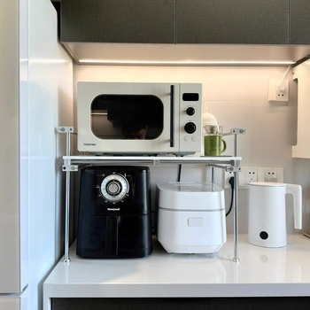 Ρυθμιζόμενο μεταλλικό ράφι αποθήκευσης κουζίνας για φούρνους μικροκυμάτων, με σχεδίαση οπτικού άξονα