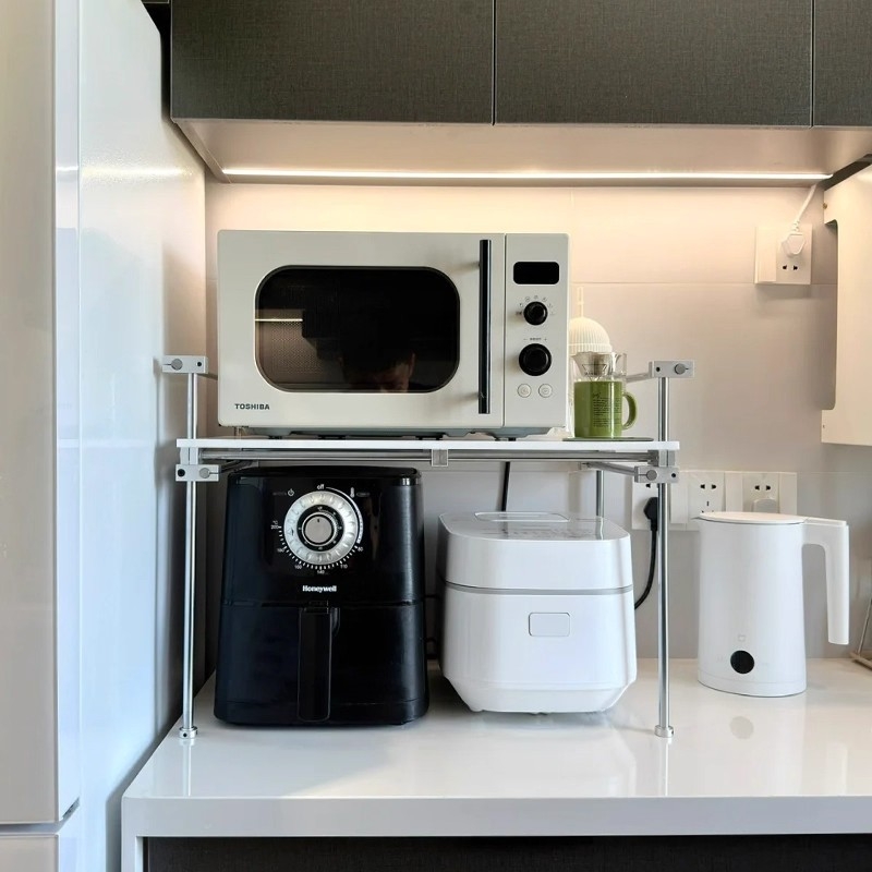 Ρυθμιζόμενο μεταλλικό ράφι αποθήκευσης κουζίνας για φούρνους μικροκυμάτων, με σχεδίαση οπτικού άξονα