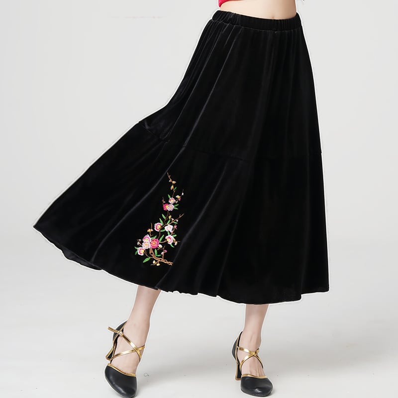 Σετ κοστουμιού τετραγωνισμένου χορού από βελούδο με μακριά μανίκια και κέντημα για ηλικιωμένες γυναίκες — 100% πολυεστερικό ύφασμα