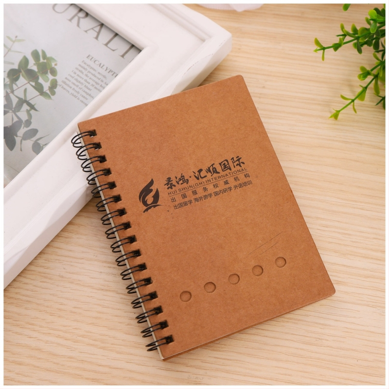 RD202 Zápisník z radu Kraft Paper, prispôsobiteľné stránky, vnútorný papier 250 g, firemné darčeky