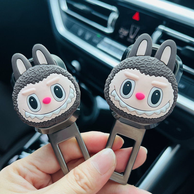 Автомобилен клип за предпазен колан с карикатурен дизайн за детски колан; материал: цинкова сплав; без персонализация; подходящ за удължител на колана