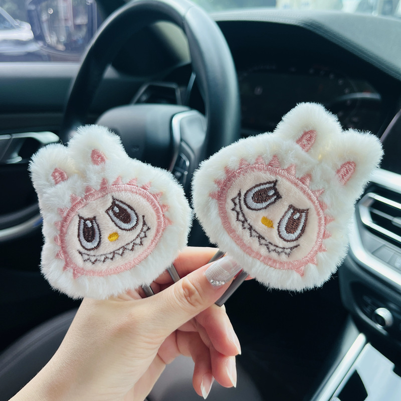 Автомобилен клип за предпазен колан с карикатурен дизайн за детски колан; материал: цинкова сплав; без персонализация; подходящ за удължител на колана