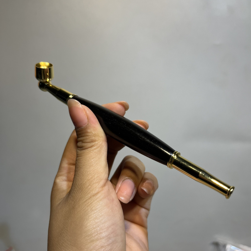 Retro set pipe s usnikom od crvenog drveta i držačem za cigarete, jednostavan dizajn, 1 kom