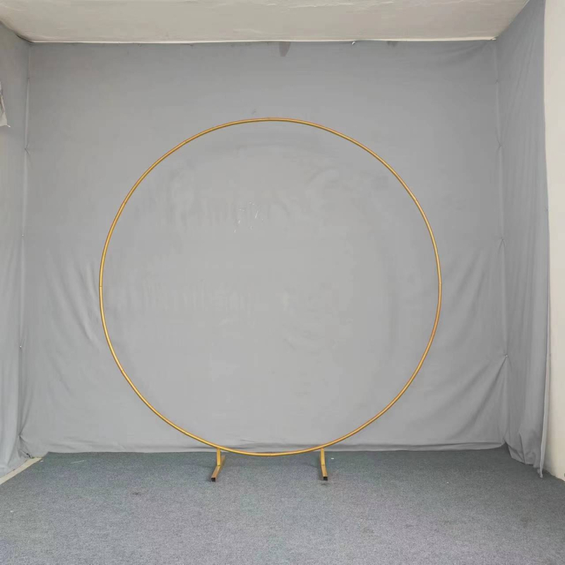 Σιδερένιο γαμήλιο τόξο με κυκλικό δαχτυλίδι, προσαρμόσιμη βάση, συσκευασία σε χαρτονένιο κουτί