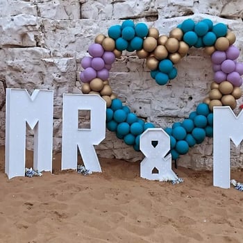 Αψίδα γάμου από σίδηρο σε σχήμα καρδιάς - αποσπώμενο πλαίσιο φόντου για γάμους και πάρτι