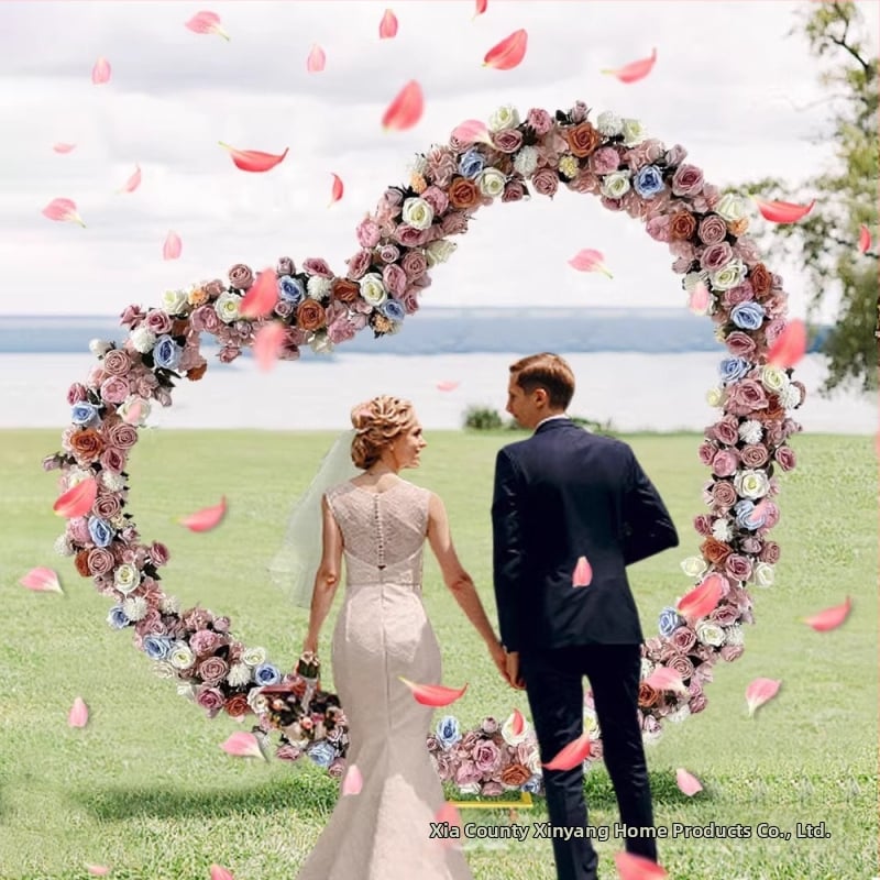 Σιδερένια Αψίδα για Μπαλόνια σε Σχήμα Καρδιάς με Κεκλιμένο Σχέδιο (Υλικό: γαλβανισμένος χάλυβας; Συσκευασία: κουτί; Περιστάσεις: γάμος; Διαμόρφωση: Ναι)