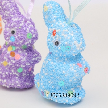 Pjenasti uskršnji ukras jaja s motivom zeca i šljokicama; Materijal: pjena; Kategorija: uskršnje jaje; Nije uvezeno; Bez IP ovlašćenja.