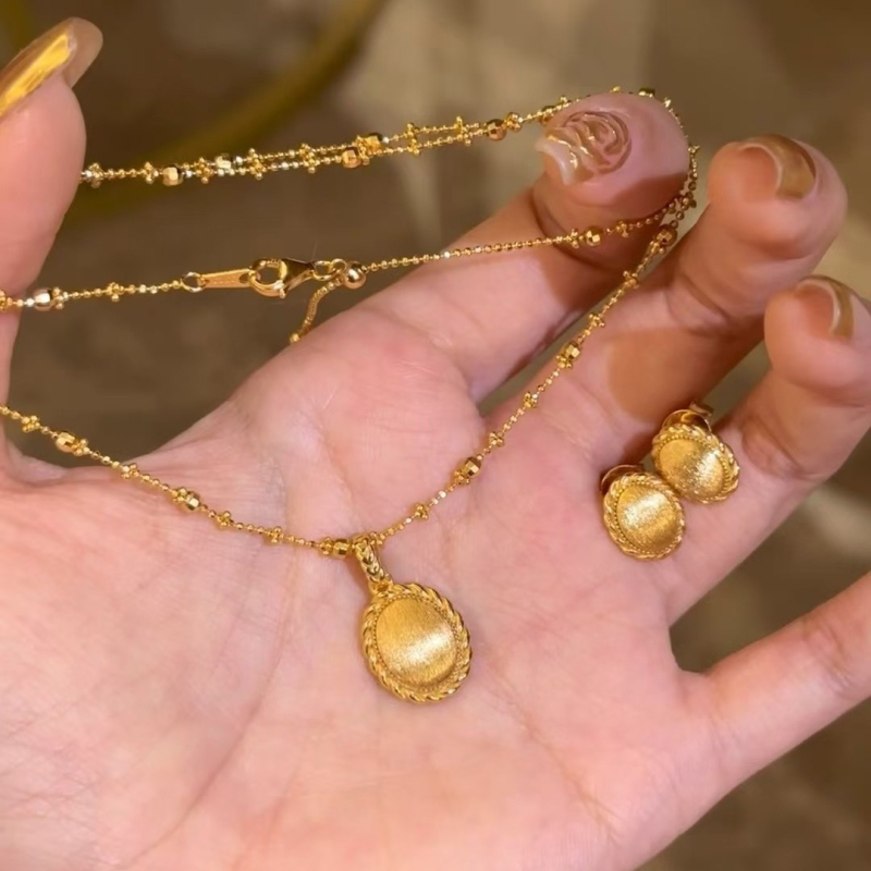 Σετ κολιέ και σκουλαρίκια σε ιταλικό αντίκα στυλ, βουρτσισμένο μοτίβο στάχυ σίτου και αβγού, μενταγιόν από ασήμι 925, αλυσίδα με μπαλάκια, ηλεκτροπλατίωση, ελαφρύς πολυτελής χαρακτήρας