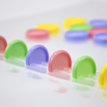 Fișier transparent PP pentru documente cu cataramă ciupercă; logo tipărit; personalizare disponibilă; grosime 0,1 mm