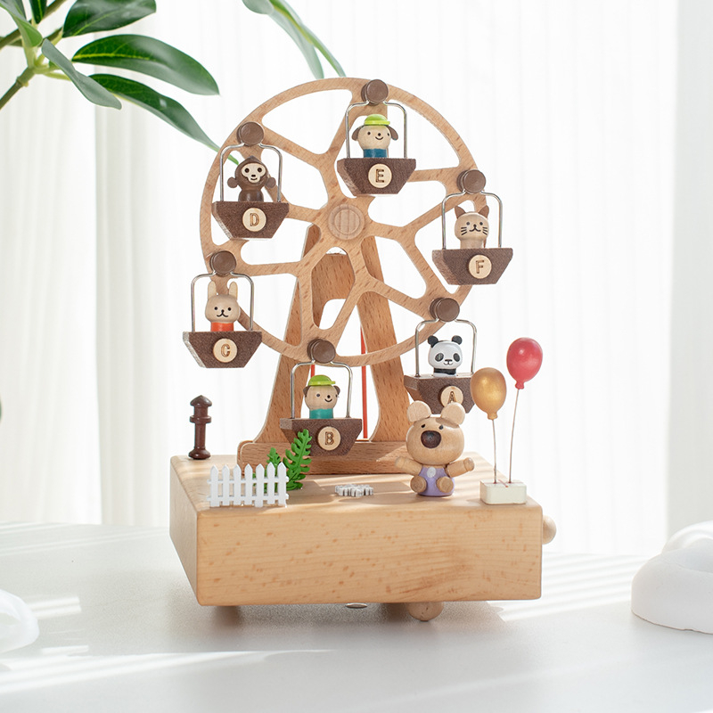 Drevená hudobná skrinka s motívom karuselu baletky, ručne vyrobená, moderný minimalistický štýl, možná tlač loga, darček k narodeninám.