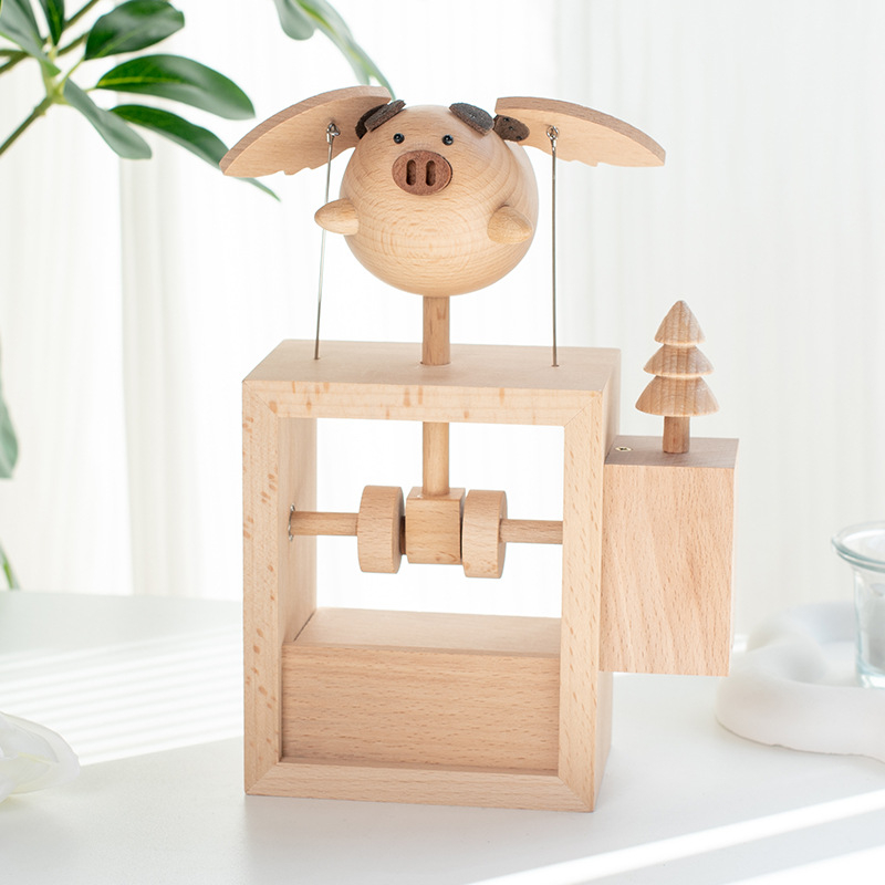 Drevená hudobná skrinka s motívom karuselu baletky, ručne vyrobená, moderný minimalistický štýl, možná tlač loga, darček k narodeninám.