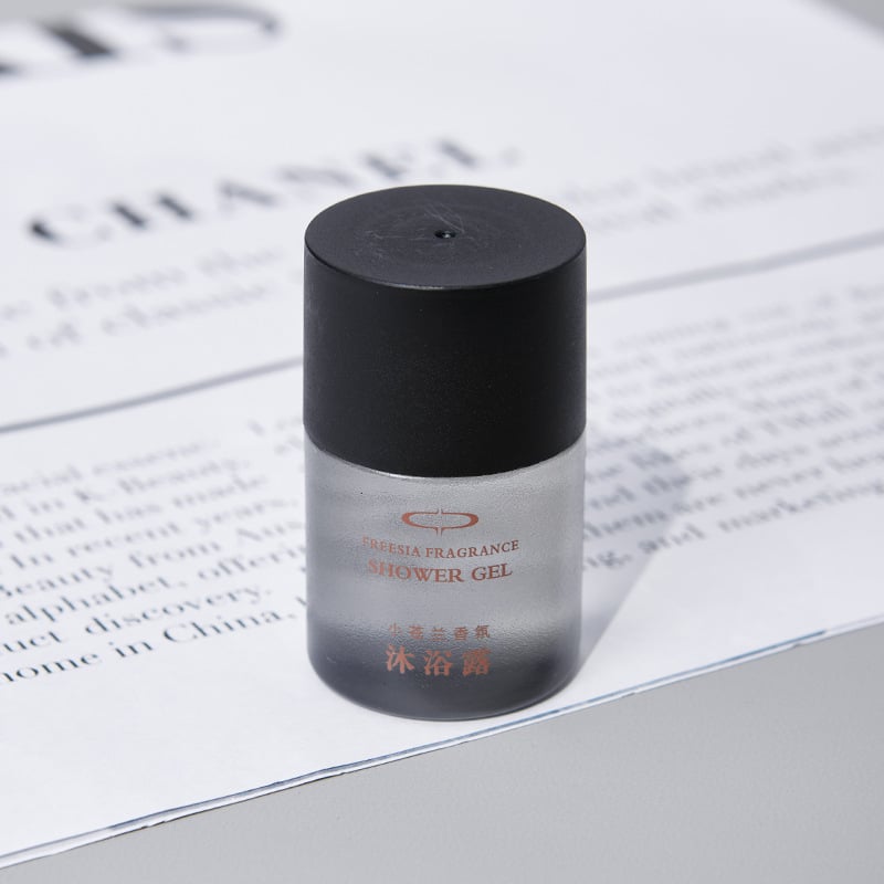 Комплект за еднократни хотелски принадлежности: четка за зъби с паста • Материал: пластмаса • Биоразградим: Да • Произход: Дзянсу • Опаковка: 1000 броя