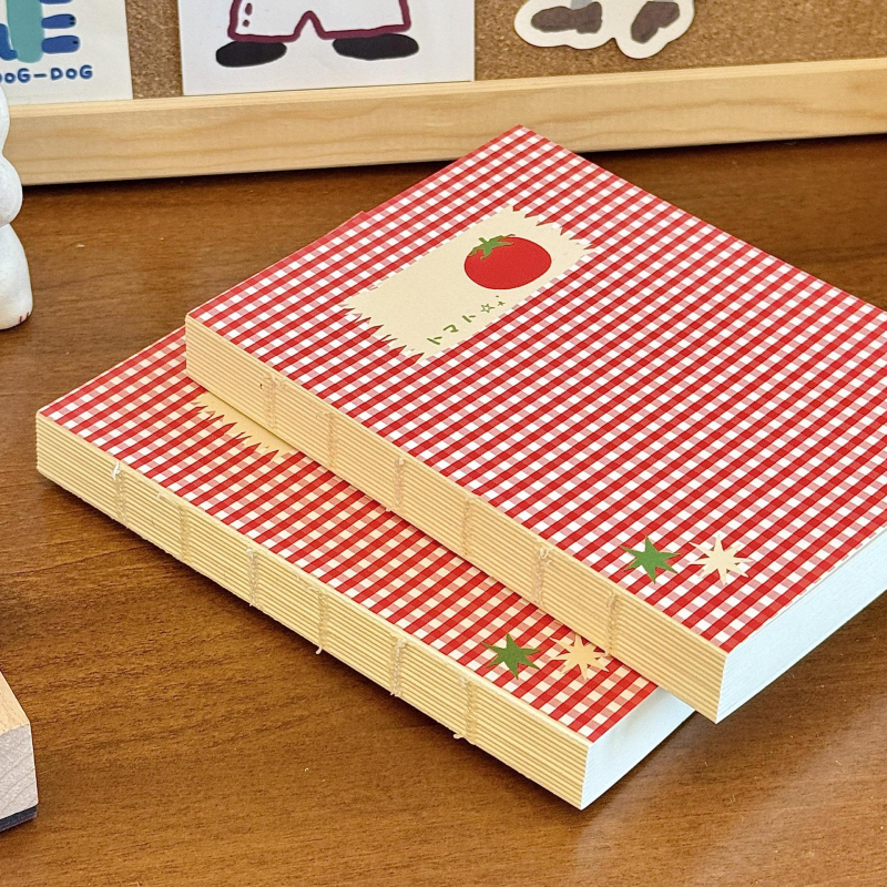 Bilježnica s retro minimalističkim kockastim dizajnom, prazne stranice, papir 80 g od nerafinirane drvene pulpe, 50–100 stranica, japansko-korejski sladak stil