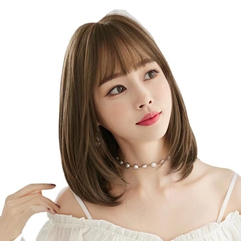 Perucă pentru femei stil coreean, lungime la umeri cu breton, păr lung, fibră sintetică rezistentă la căldură, model B1023, brand Full Camp, aspect natural, respirabil