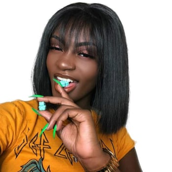 Perucă pentru păr scurt drept, breton Qi, aspect pufoasă natural, fibre rezistente la temperaturi înalte, model 741