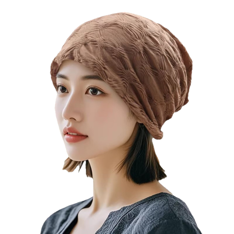 Set pălărie și perucă: coc scurt, beanie tricotată; Modelul 005; Tehnologie de procesare: mecanism; Păr din sârmă rezistentă la temperaturi înalte; Nu poate fi vopsit sau perimat; Potrivit pentru toate formele feței și tonuri de piele