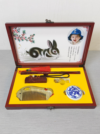 Lanugo pero za uspomenu na plodovu kosu – DIY komplet s metalnim komponentama, pakiran u vrećicama