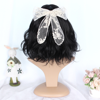 Rövid göndör paróka, Qi frufru, hőálló szál, modell WIG-596D4, cosplay karakter
