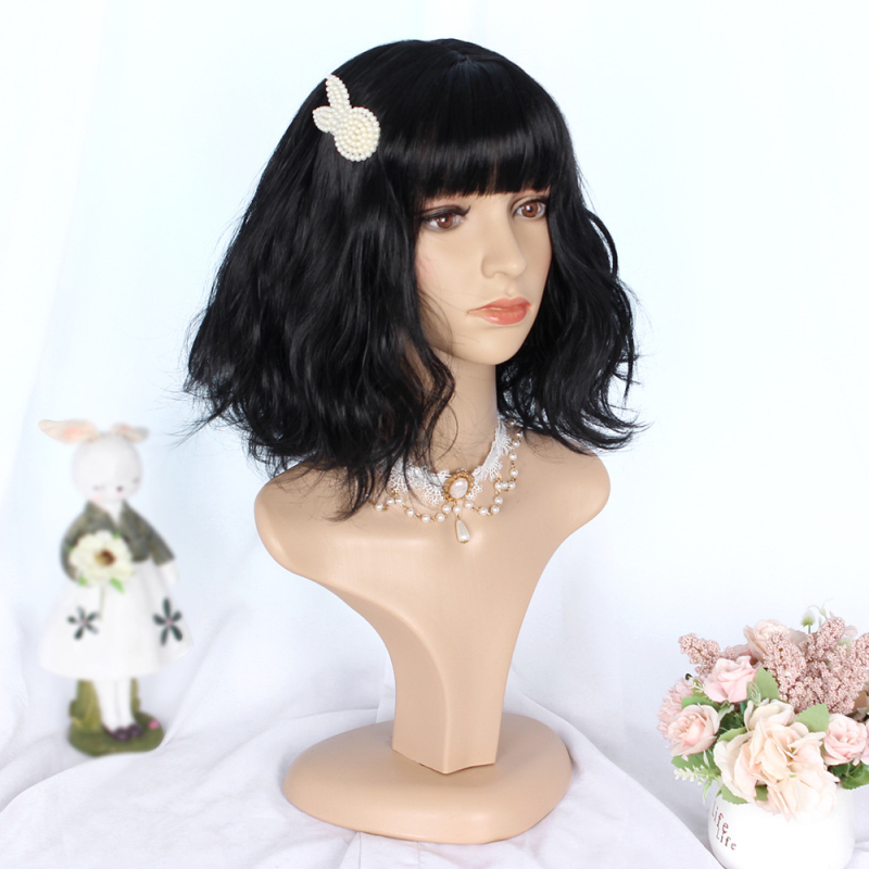 Rövid göndör paróka, Qi frufru, hőálló szál, modell WIG-596D4, cosplay karakter