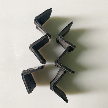 Plastični kutni zaštitnik za pakiranje pojasa, prilagodljiv, materijal: plastika, marka Qingxuan