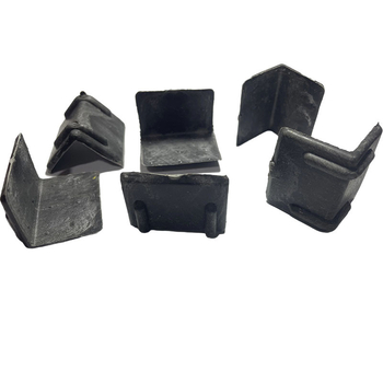 L-oblika zaštitnik za rubove od plastiko-čeličnog materijala; kutni zaštitnik za pakiranje; pogodan za podove, cigle, kamen, drvo i kartone.