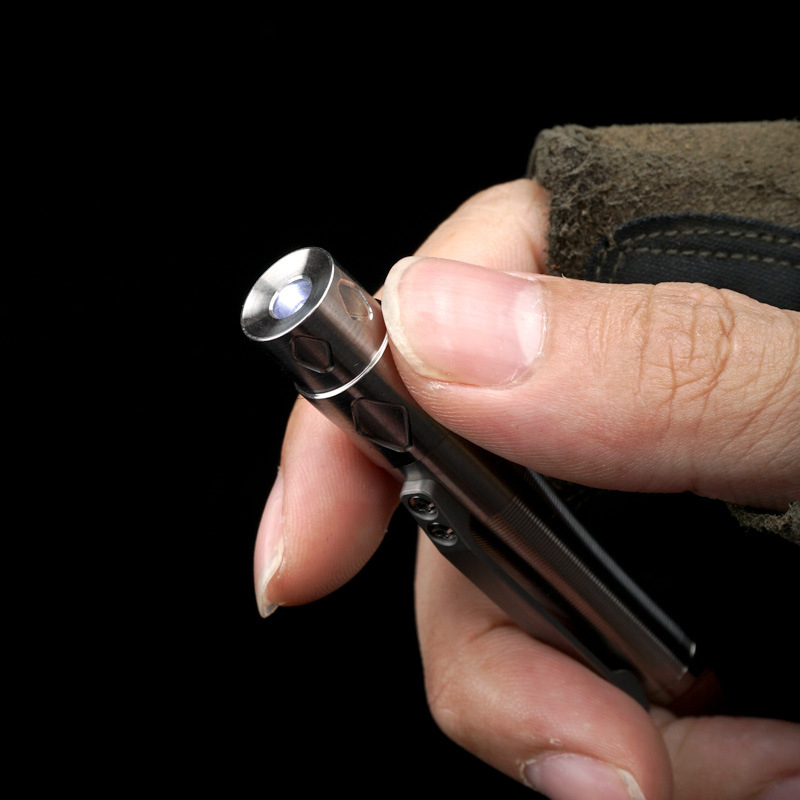 Taktičko pero HWZBBEN BI006 | Titanijev spoj i volframsko čelik, Samozaštita, Osvjetljenje, Preživljavanje