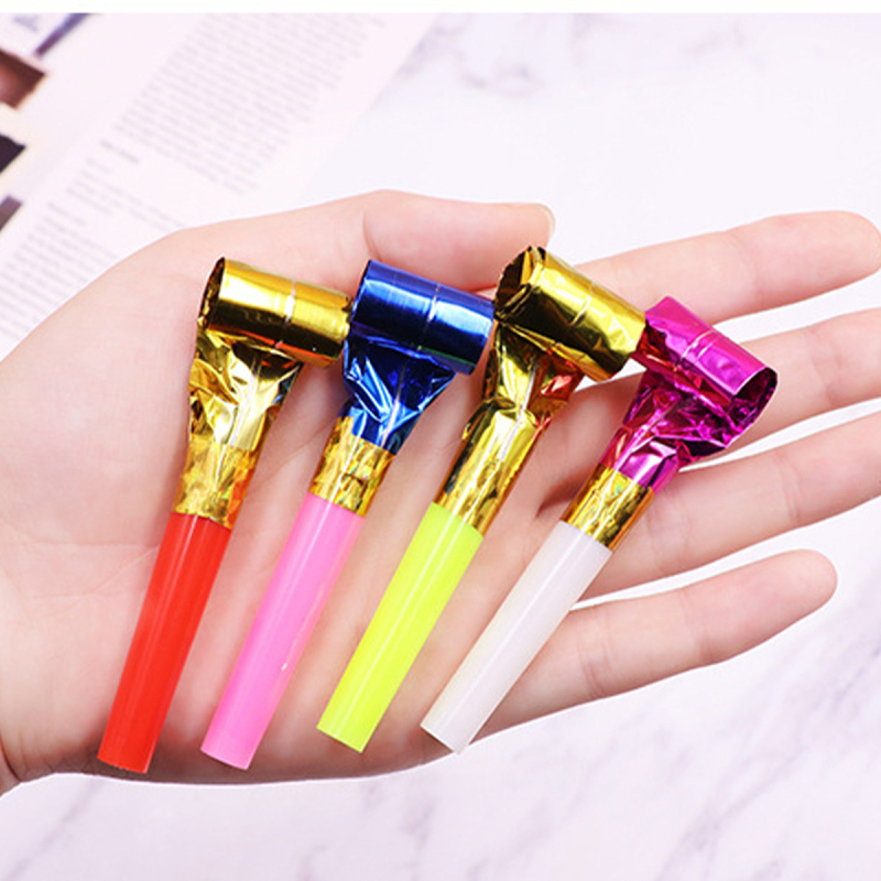 Zmajev balon s zviždačom – plastični dekorativni balon za rođendane (Marka: Qihui; Materijal: Plastika; Tip balona: Dekorativni; Oblik: Balon sa zviždaljkom; Kod proizvoda: 7719)