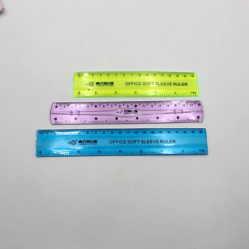 Plastični set ravnala od 4 komada: ravnalo, set kvadrati i kutomjer – Marka JQ, model 123
