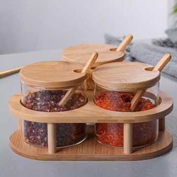 Stakleni set posuda za začine u kuhinji, za čvrste začine, trodijelni set, mogućnost otiska logotipa, moderni minimalistički stil