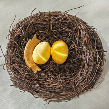 Кристален модел-орнамент Delta Action – златно гнездо на птица с яйце, пластмасов, печатна изработка, без персонализация, IP не е разрешено.