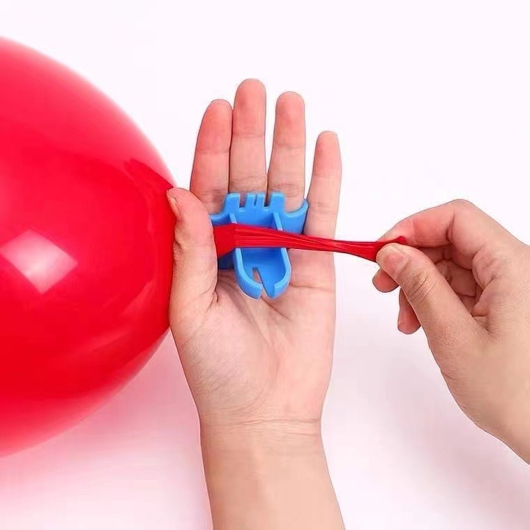 Alat za vezivanje balona – plastični, okruglog oblika, pogodan za rođendane i zabave