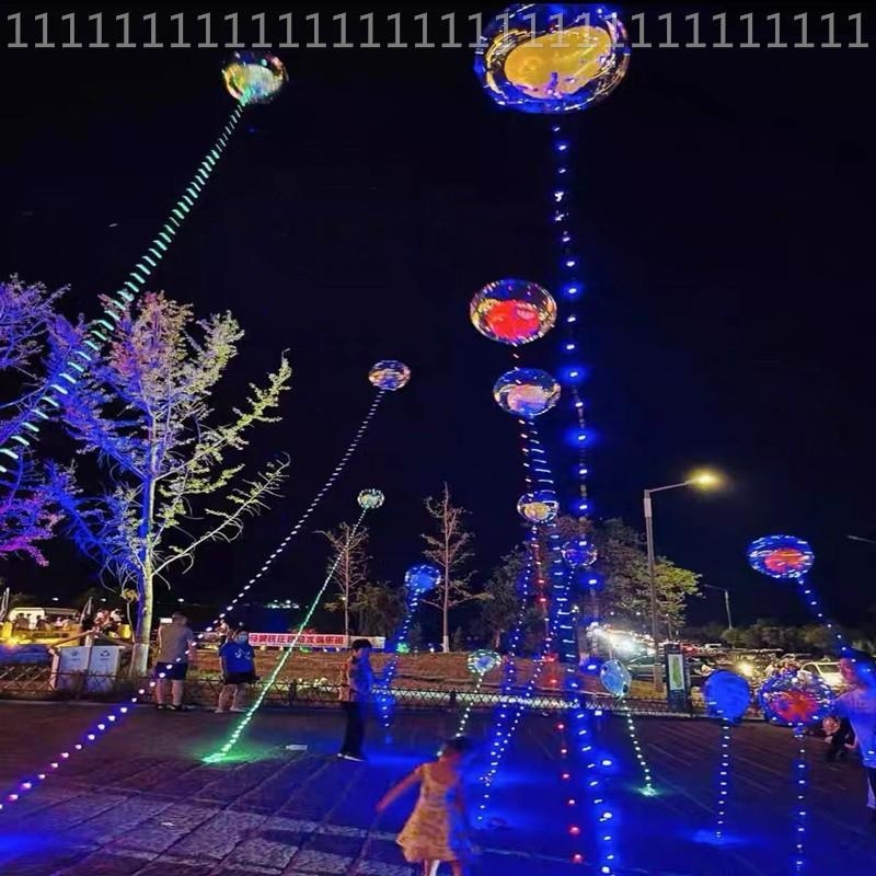 Balon s LED osvjetljenjem; Materijal: aluminijska folija; Vrsta balona: latex balon; Oblik: crtani lik životinje/izvanzemaljac; Marka: druga; IP dozvola: Ne