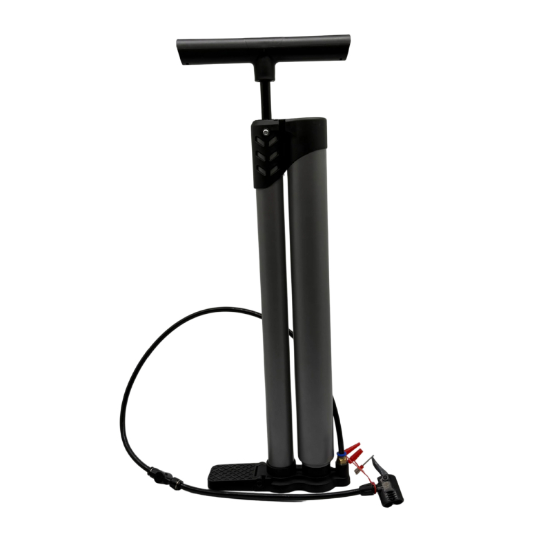 Ručna pumpa visokog tlaka za automobile, motocikle i električne bicikle – Pioneer 07, od željeza, duljina 650 mm, težina 0,98–1 kg
