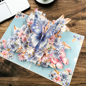 Carte de felicitare cu design 3D de fluture, lucrată manual, material Jam, stil simplu modern.