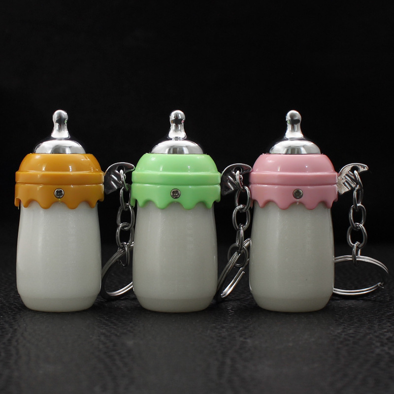 Plastični upaljač, na butan, jednostavan dizajn, kolekcionarski komad