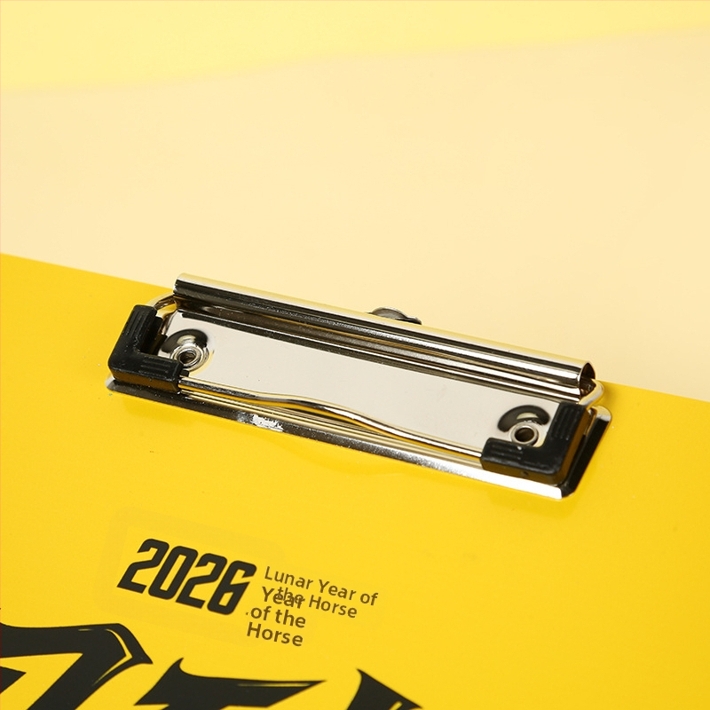 Clip PVC pentru meniul restaurantului cu suport de scriere — clemă puternică, reglabilă lățimea clemei și grosimea plăcii, imprimare logo disponibilă