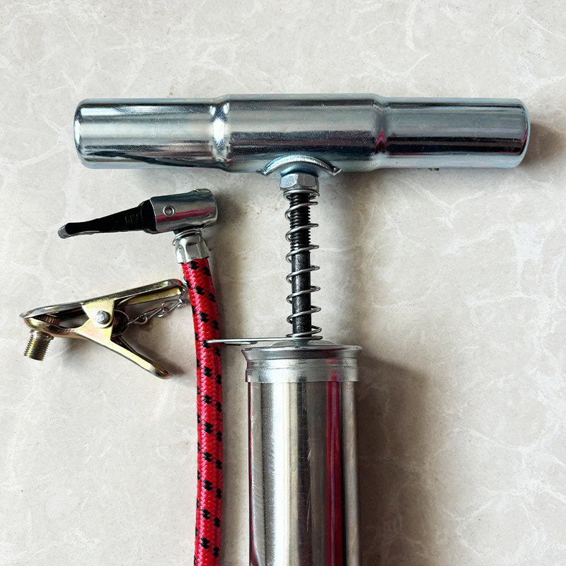 Pompa manuală de bicicletă cu presiune înaltă - duză dublă pentru ventile, presiune 0-0.5 MPa, greutate 0.5 kg, include ac pentru mingi