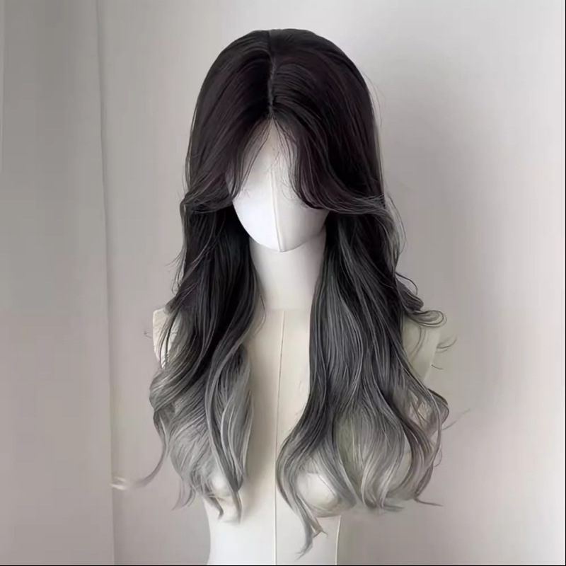 Perucă pentru femei: păr lung buclat, nuanțe ombre gri, aspect natural, parte mijlocie, model MG-CJ-100, material mătase rezistentă la temperaturi înalte, mecanism de prelucrare, poate fi vopsită sau permutată