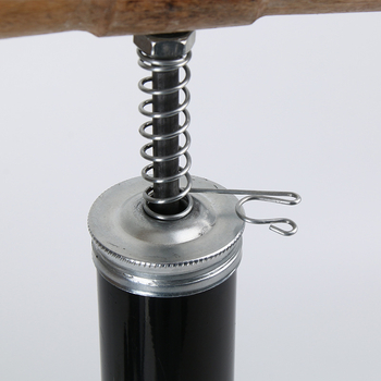 Pompa manuală de aer, design monocorp, corp din fier, lungime 64, include ac pentru mingi