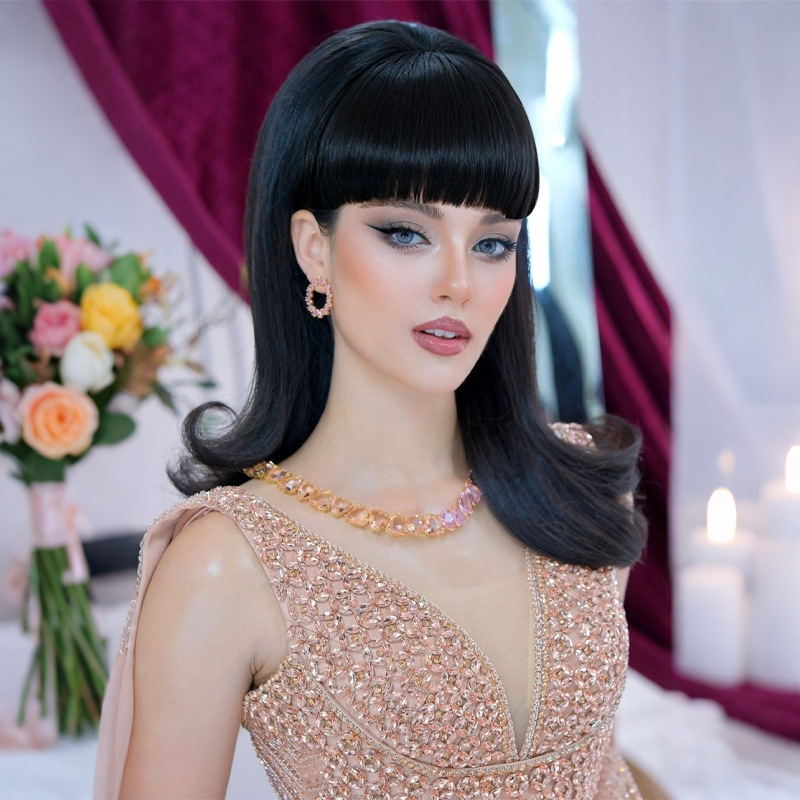 Perucă lungă, buclată, DM901, breton, coroană înaltă, fibre rezistente la temperatură, mecanism de fabricație