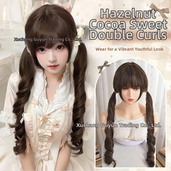 Perucă cu coadă dublă, păr lung buclat, stil coreean; fibre din mătase rezistente la temperaturi înalte; nu poate fi vopsită sau tratată prin permanent.