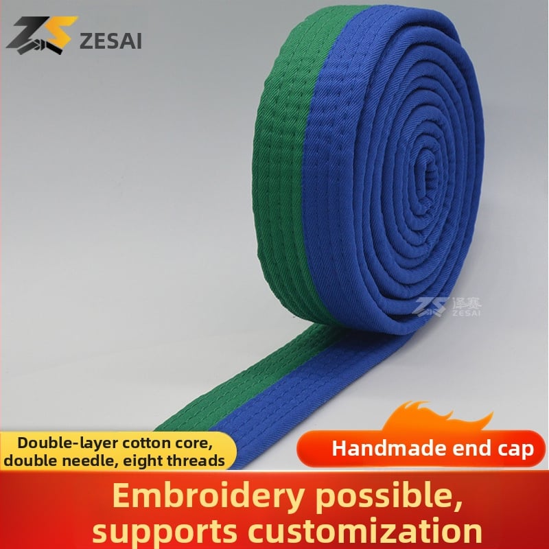 Bandă pentru karate și taekwondo cu broderie, material din amestec de bumbac, căptușeală din bumbac, lungime reglabilă, pentru antrenamente și examene în arte marțiale