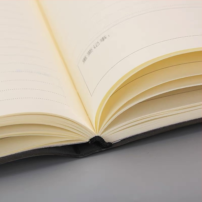 Bloc-notes M&G Morning Light APYLK487/APYLJ487, copertă din piele artificială, legare cusută, 50–100 pagini, hârtie interioară 80 gsm, stil birou