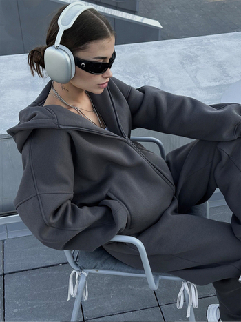 Costum casual de femei cu pantaloni – model monocrom, mâneci lungi, țesătură din amestec de bumbac, vara 2024